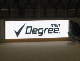 hokejový mantinel -perimeter boardy - sportovní led mantinely - led mantinely - led obrazovky - reklamní mantinely - hokejové mantinely