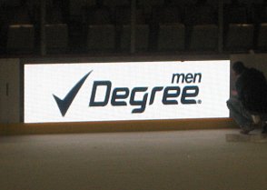 hokejový mantinel -perimeter boardy - sportovní led mantinely - led mantinely - led obrazovky - reklamní mantinely - hokejové mantinely